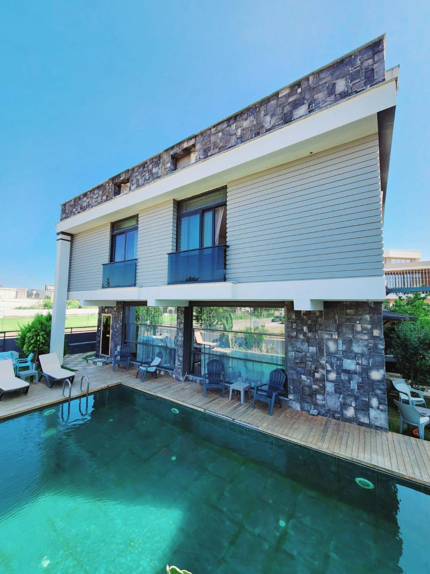 Oldskool Villas 15 Minutes Walk To Lara Beach Vilă Antalya